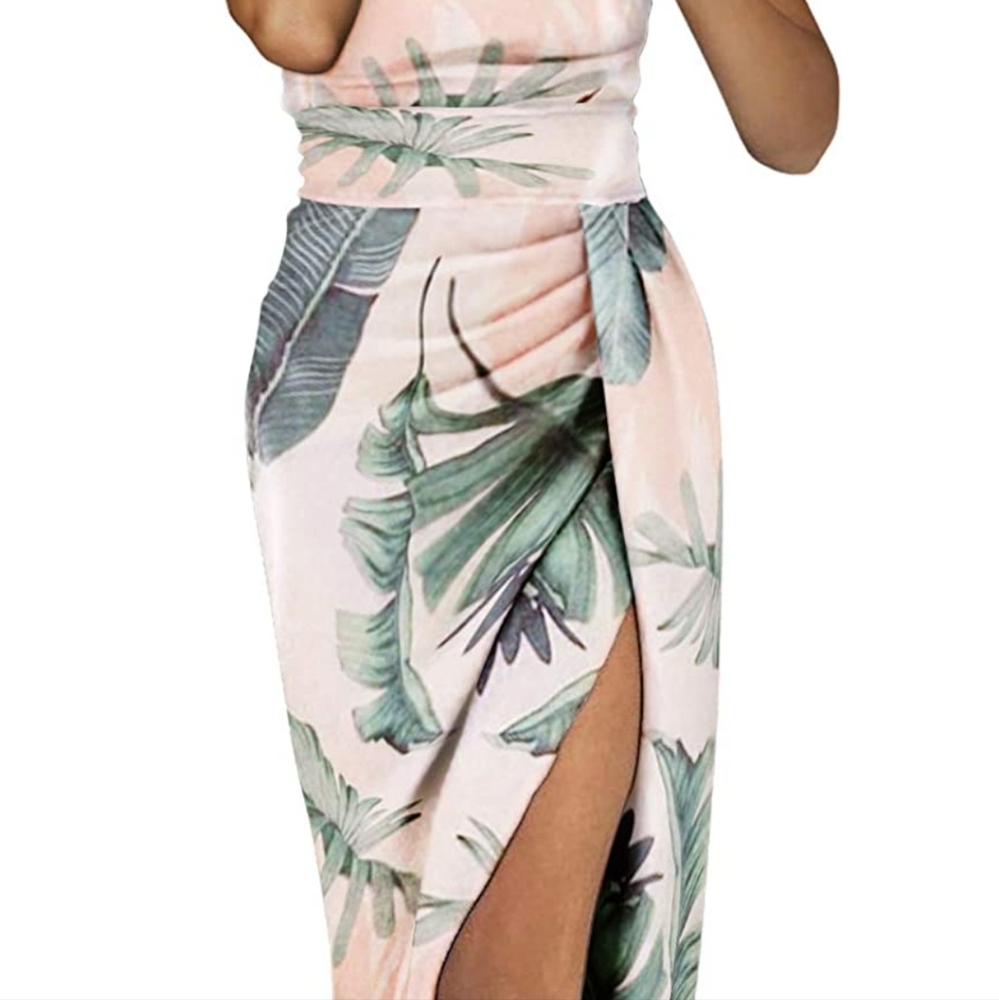 Dearlove women's bodycon with slit dress, size medium, new, never worn.
